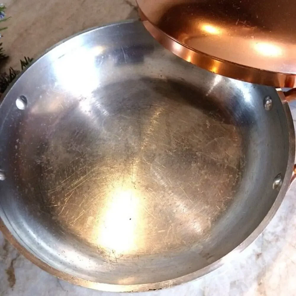 Beautiful WearEver Serving Pot 8